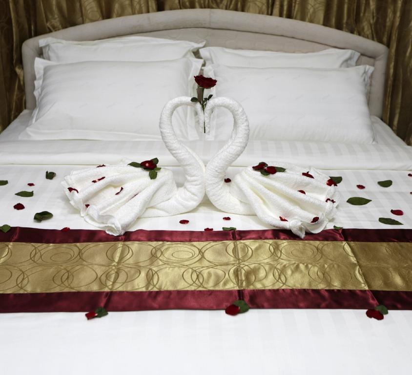 Vacation Hotel Янгон Экстерьер фото