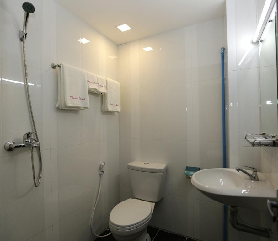 Vacation Hotel Янгон Экстерьер фото