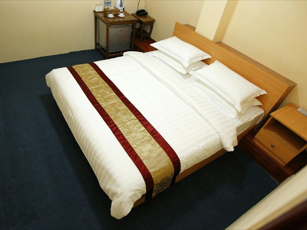 Vacation Hotel Янгон Экстерьер фото